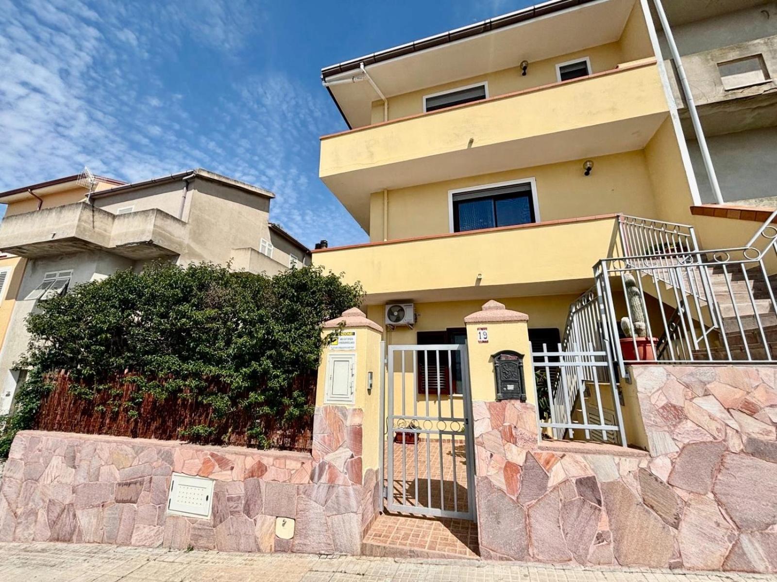 Bouganville Olmedo Ngoại thất bức ảnh